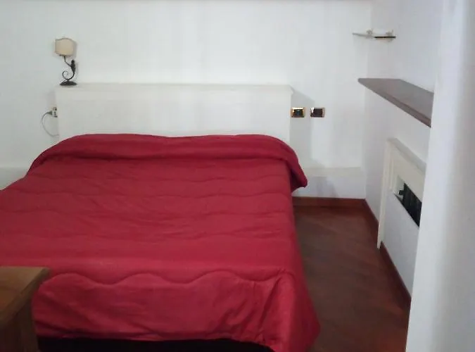 펜션 Centro Antico 167 *